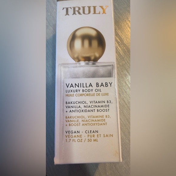 Truly Luxury Body Oil | Hydrating & Illuminating with Natural Shimmer-New In Box - Picture 8 of 11